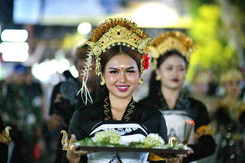 Kirab Budaya Napak Tilas Padjadjaran di Kabupaten Sumedang, Sabtu (2/5/2026) malam. Foto: Dok. Diskominfo Jabar