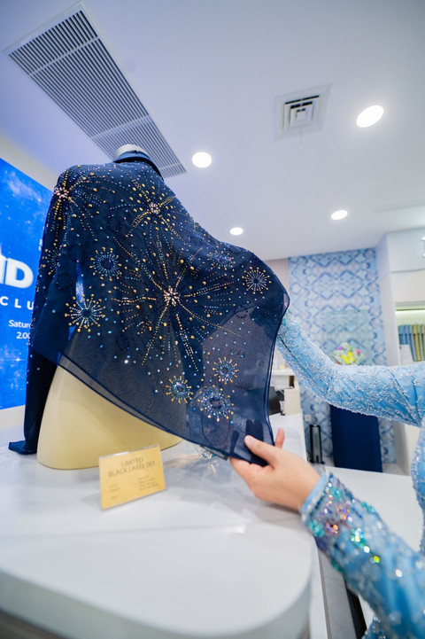Bawal Exclusive menggunakan kristal Swarovski dari Austria di setiap helai hijabnya. Foto: dok. Bawal Exclusive Indonesia