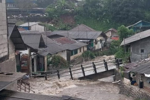 Banjir melanda sejumlah wilayah di Bogor Barat, Kota Bogor. Foto: Dok. Istimewa