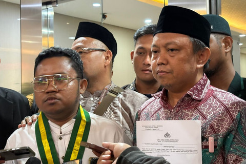 Perkumpulan Ormas Islam usai laporkan Ade Armando, Permadi Arya, dan Grace Natali terkait ujaran kebencian dan penghasutan di Bareskrim Polri, Jakarta, Senin (4/5/2026). Foto: Rayyan Farhansyah/kumparan