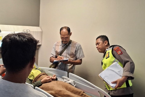 Perempuan di Bantul kecelakaan setelah kejar penjambret tasnya, Senin (4/5/2026). Foto: Polres Bantul