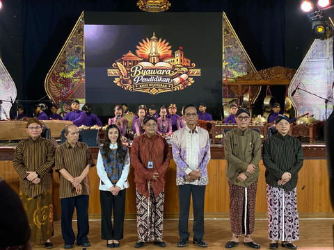 Peresmian Pendidikan Khas Kejogjaan (PKJ) oleh Gubernur Daerah Istimewa Yogyakarta (DIY), Sri Sultan Hamengku Buwono X, di SMA Negeri 6 Yogyakarta, Senin (4/5). Foto: Pandangan Jogja/Resti D