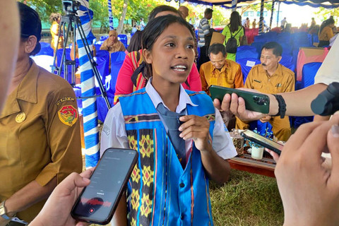 Siswi, Verona di SMAN 9 Kota Kupang. Foto: Rinjani Meisa/kumparan