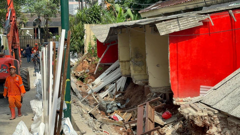 Suasana SD Negeri Tebet Barat 08, Jakarta Selatan, setelah tembok di area kantin sekolah roboh. Foto: Nauval Pratama/kumparan