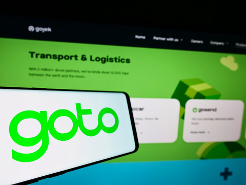 Ilustrasi logo GoTo. Foto: Wirestock Creators/Shutterstock
