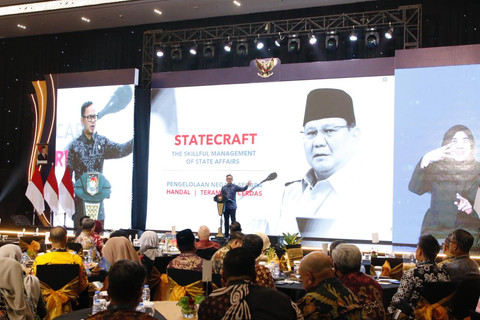 Wamendagri Bima Arya di Forum Orkestrasi Pembangunan Negeri di Hotel Platinum Balikpapan, Kalimantan Timur (Kaltim), Selasa (5/5/2026). Foto: Kemendagri RI