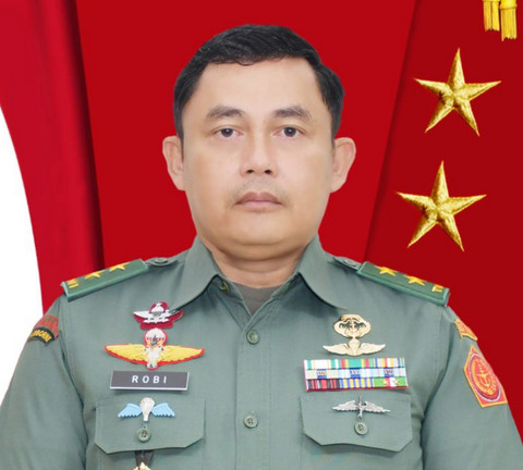 Robi Herbawan semasa menjabat Kepala BIK Intelhan Kemhan dengan pangkat mayjen. Foto: kemhan.go.id