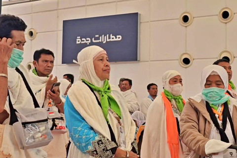 Suasana saat jemaah haji gelombang II tiba di Bandara Jeddah, Arab Saudi. Foto: Dok. MCH 2026