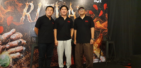 Pertunjukan Teater Dunia Astral: Ritual, digelar mulai 1 Mei hingga 1 Juni di Pakuwon Mall, Bekasi, Jawa Barat. Foto: Dok. Istimewa