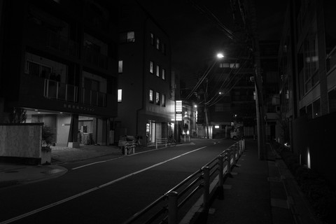 Kesepian dan isolasi sosial menjadi salah satu persoalan yang semakin mendapat perhatian di Jepang. Foto: Unsplash