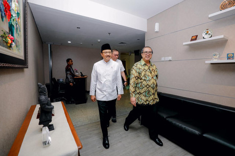 Cegah korupsi, Gus Ipul buka-bukaan proses pengadaan Sekolah Rakyat ke KPK. Kemensos berkomitmen jaga transparansi program strategis Presiden Prabowo. Foto: Dok. Kemensos