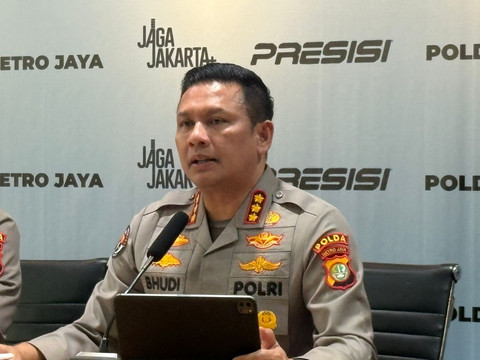 Kabid Humas Polda Metro Jaya, Kombes Pol Budi Hermanto saat memberikan keterangan pers mengenai update sejumlah isu di Polda Metro Jaya pada Jumat (8/5/2026). Foto: Ryan Iqbal/kumparan