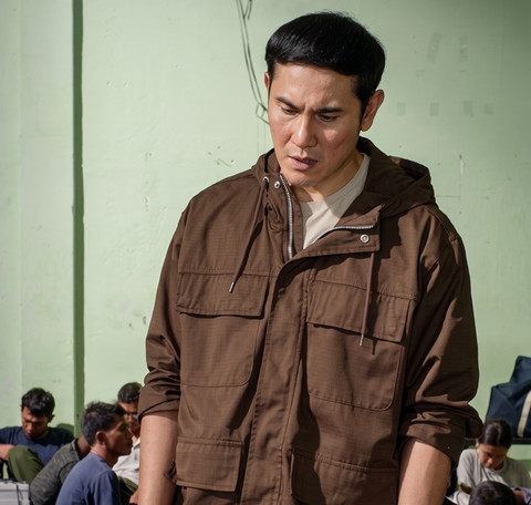 Vino G Bastian di film Tanah Runtuh. Foto: Istimewa