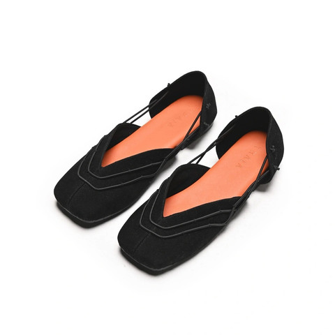 Flat shoes Thaja. Foto: Thaja