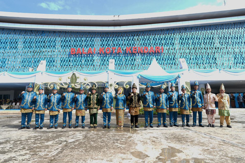 Wamendagri Wiyagus optimis Kota Kendari jadi pusat ekonomi & industri MICE Indonesia Timur di HUT ke-195. Foto: Dok. Kemendagri