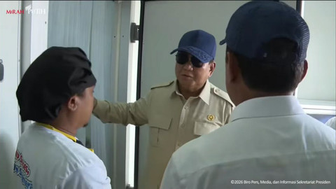 Presiden Prabowo Subianto meninjau Kampung Nelayan di Desa Leato Selatan, Gorontalo pada Sabtu (9/5/2026). Foto: YouTube/ Sekretariat Presiden