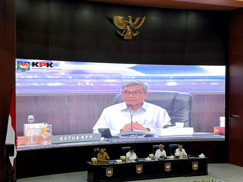 Ketua KPK, Setyo Budiyanto saat memberikan paparan dalam agenda peluncuran Buku Panduan dan Bahan Ajar Pendidikan Antikorupsi di Kantor Kemendagri, Jakarta Pusat, Senin (11/5/2026). Foto: Ryan Iqbal/kumparan