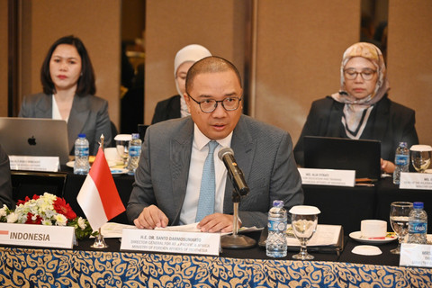 Dirjen Asia Pasifik dan Afrika Kemenlu RI, Dr. Santo Darmosumarto saat menghadiri pertemuan ke-2 Forum Konsultasi Bilateral Indonesia-Etiopia di Jakarta, Kamis (7/5/2026). Foto: Dok. Kemlu
