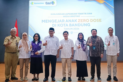 Wakil Menteri Kesehatan, Dante Saksono Harbuwono, usai Kunjungan Lapangan Tematik dan Media Briefing "Mengejar Anak Zero Dose di Kota Bandung" di UPTD Pelatihan Kesehatan Dinas Kesehatan Prov. Jabar pada Selasa (12/5/2026). Foto: Abisatya/kumparan