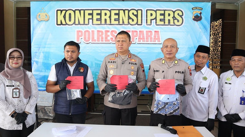 Konferensi pers kasus pengasuh ponpes perkosa santriwati di Jepara. Foto: Dok. Istimewa