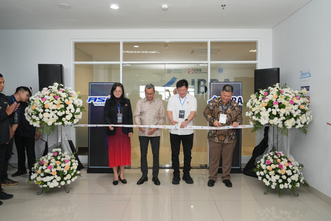 PT ASIX Indonesia Cerdas (ASIX) bekerja sama dengan Institut Teknologi Bandung (ITB) dan China Mobile luncurkan LIBRA, platform berbasis kecerdasan buatan (AI) yang dirancang sebagai asisten digital untuk kebutuhan enterprise. Foto: Dok. Istimewa