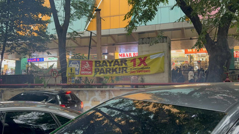 Parkir di kawasan Blok M Square, Jakarta Selatan, kembali beroperasi pada Kamis (14/5), usai disegel oleh Pansus Tata Kelola Perparkiran DPRD Provinsi DKI Jakarta pada Senin (11/5/2026). Foto: Nauval Pratama/kumparan