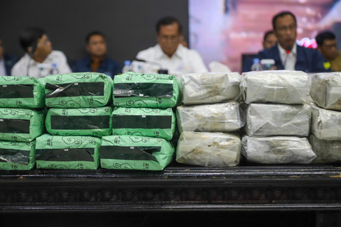 Barang bukti yang ditunjukkan saat pemaparan hasil Operasi Saber Bersinar 2026 di Kantor BNN RI, Selasa (19/5/2026). Foto: Iqbal Firdaus/kumparan