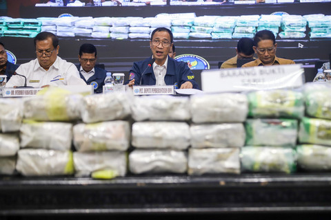 Pelaksana Tugas (Plt.) Deputi Bidang Pemberantasan BNN RI, Roy Hardi Siahaan, memaparkan hasil Operasi Saber Bersinar 2026 di Kantor BNN RI, Selasa (19/5/2026). Foto: Iqbal Firdaus/kumparan