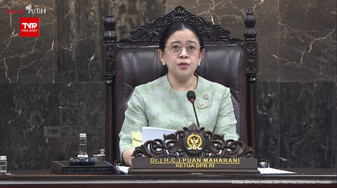 Ketua DPR RI, Puan Maharani memberikan sambutan dalam Rapat Paripurna DPR RI ke-19 Terkait KEM dan PPKF RAPBN 2027 di Gedung DPR, Kompleks Parlemen, Jakarta, Rabu (20/5/2026). Foto: YouTube/ Sekretariat Presiden