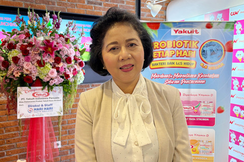 Guru Besar FMIPA, Universitas Indonesia, Prof. Dra. Wellyzar Sjamsuridzal, M.Sc., Ph.D, dalam acara Press Conference Peluncuran Varian Yakult Rasa Terbaru di CGV Grand Indonesia, Jakpus, Senin (25/5/2026). Foto: Eka Nurjanah/kumparan
