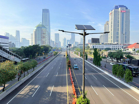 Lalu Lintas Jalan Gatot Subroto pada Hari Raya Idul Adha, Jakarta (27/5/2026). Foto: Kevin Daniel/kumparan