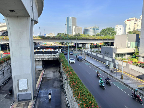 Lalu Lintas Jalan H.R Rasuna Said pada Hari Raya Idul Adha, Jakarta (27/5/2026). Foto: Kevin Daniel/kumparan