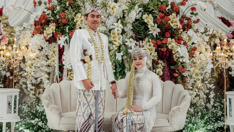 Pernikahan Ismi dan suaminya, dikelola oleh Wawa Wedding Planner & Organizer. Foto: Dok. Pribadi