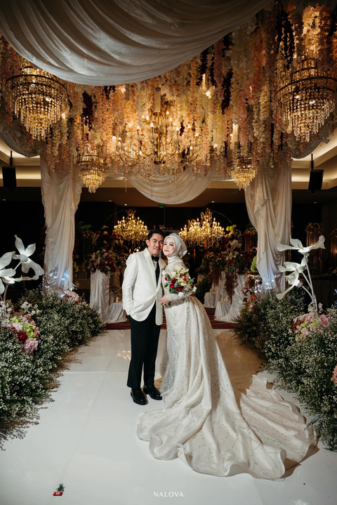 Pernikahan Ismi dan suaminya, dikelola oleh Wawa Wedding Planner & Organizer. Foto: Dok. Pribadi