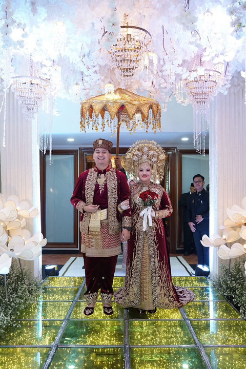 Pernikahan Alfadillah dan suaminya, dikelola oleh Permata Catering. Foto: Dok. Pribadi