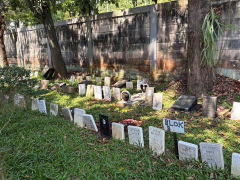 Potret pemakaman hewan Taman Makam di Pondok Pengayom Satwa, Ragunan, Jakarta Selatan pada Kamis (28/5/2026). Foto: Ryan Iqbal/kumparan