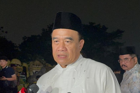 Mantan Kepala Staf Angkatan Laut 2014-2018 Ade Supandi di rumah duka Menteri Pertahanan (Menhan) periode 2014-2019 Jenderal TNI (Purn) Ryamizard Ryacudu di Perumahan Puri Wira Bhakti, Cikeas, Bogor, Minggu (31/5/2026). Foto: Nauval Pratama/kumparan