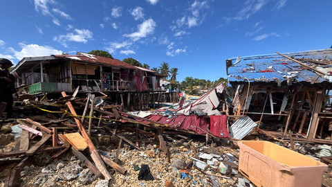 Suasana lokasi ledakan di Biak Numfor. Foto: Dok. Humas Polda Papua