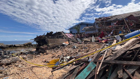 Suasana lokasi ledakan di Biak Numfor. Foto: Dok. Humas Polda Papua