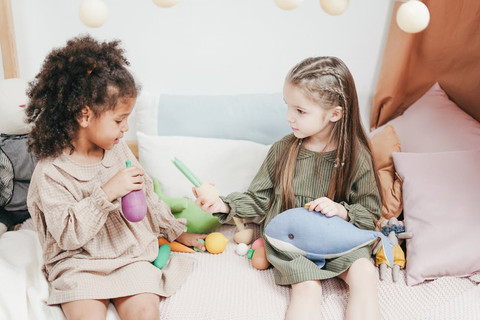 Ilustrasi Anak Mengobrol. Foto: Cottonbro Studio/Pexels.com