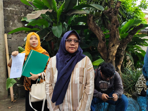 Anastacia Niken Purwandari (36), ibu dari almarhum Naura Dwi Medyta Putri (3) yang diduga menjadi korban malapraktik di RSUD Prambanan, Kabupaten Sleman saat di Polda DIY, Selasa (2/6/2026). Foto: Arfiansyah Panji Purnandaru/kumparan