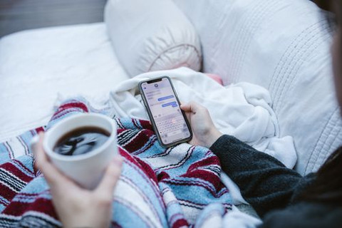 https://images.pexels.com/photos/6669782/pexels-photo-6669782.jpeg
