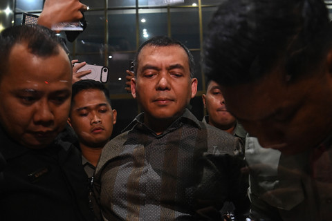 Wakil Menteri Imigrasi dan Pemasyarakatan Silmy Karim (tengah) tiba untuk menjalani pemeriksaan di Gedung Merah Putih KPK, Jakarta, Rabu (3/6/2026). Foto: Indrianto Eko Suwarso/ANTARA FOTO