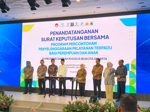 Agenda Penandatanganan Surat Keputusan Bersama Program Percontohan Penyelenggaraan Pelayanan Terpadu Bagi Perempuan dan Anak, Balai Kota DKI Jakarta, Kamis (4/6/2026). Foto: Aditya Nugraha/kumparan