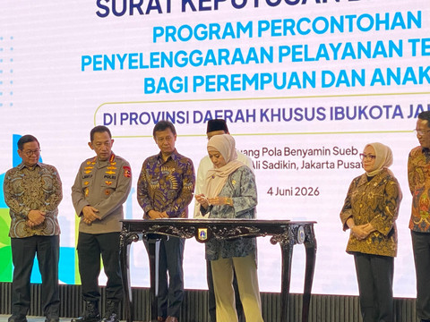 Agenda Penandatanganan Surat Keputusan Bersama Program Percontohan Penyelenggaraan Pelayanan Terpadu Bagi Perempuan dan Anak, Balai Kota DKI Jakarta, Kamis (4/6/2026). Foto: Aditya Nugraha/kumparan