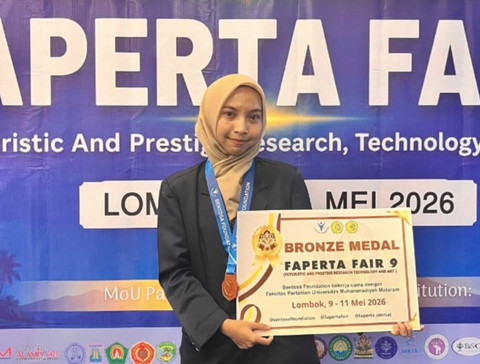 Della Adelia, Mahasiswi  Program Studi Sarjana Kebidanan Universitas 'Aisyiyah Yogyakarta (UNISA) peraih Bronze Medal dalam ajang FAPERTA FAIR 2026. Foto: Dok.Istimewa.