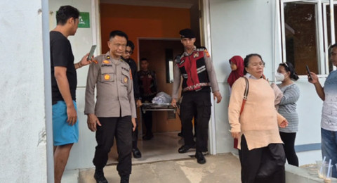 Evakuasi jenazah bocah laki-laki berusia 7 tahun yang dilaporkan hilang sejak Minggu (1/6/2026) akhirnya ditemukan dalam kondisi meninggal dunia di Sangatta, Kabupaten Kutai Timur, Kalimantan Timur,  pada Rabu (3/6/2026) siang. Foto: Dok. Istimewa