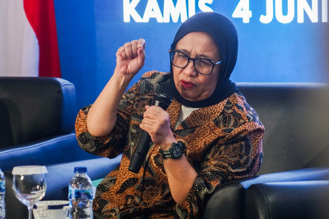 Konferensi Pers Kepala Badan Gizi Nasional (BGN), Nanik S Deyang beserta Wakil Kepala BGN Agustina Arumsari dan Mayjen TNI Trenggono perihal tata kelola baru dan efisiensi anggaran BGN, di Kantor Pusat Badan Gizi Nasional, Jakarta, Kamis (4/6/2026). Foto: Iqbal Firdaus/kumparan