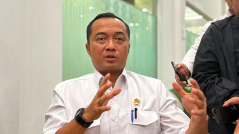 Mensesneg Prasetyo Hadi di Kompleks Istana Kepresidenan, Jakarta, Kamis (4/6/2026). Foto: Zamachsyari/kumparan