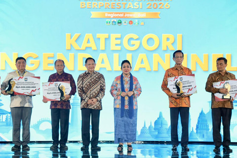 Kemendagri memberi penghargaan kepada Pemda lewat Apresiasi Pemerintah Daerah Berprestasi 2026 Regional Jawa-Bali di Daerah Istimewa Yogyakarta (DIY), Kamis (4/6/2026). Foto: Kemendagri RI